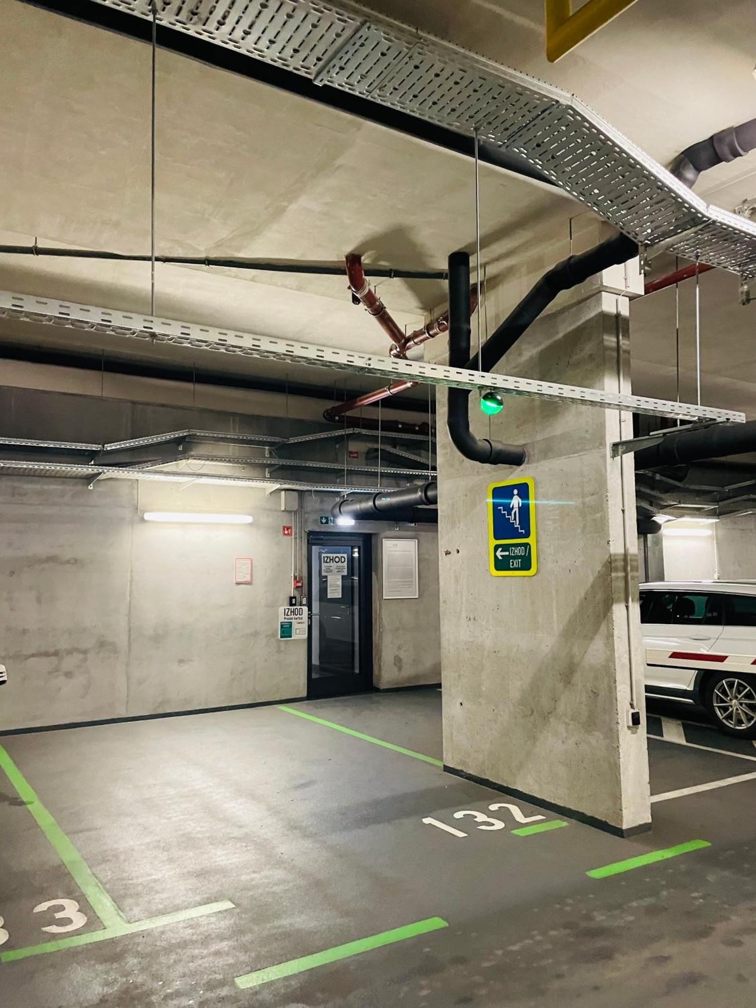 Finna New Apartment In Center Of Ljubljana Free Parking Екстер'єр фото